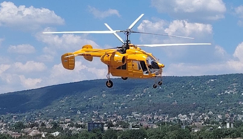 Kamov-bemutato-1